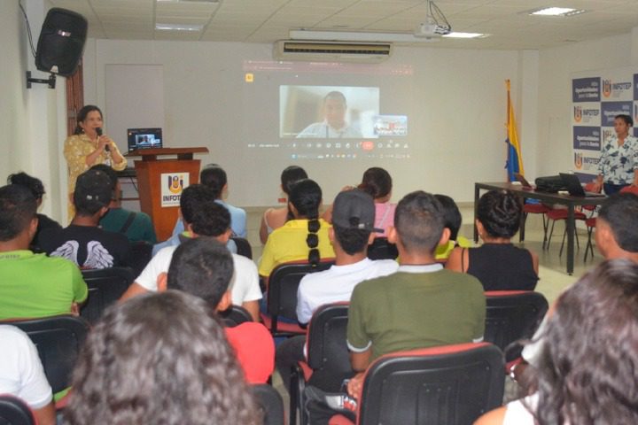 Banasan apoya la capacitación de estudiantes de INFOTEP en habilidades blandas para prácticas profesionales en el sector agroindustrial del Magdalena.
