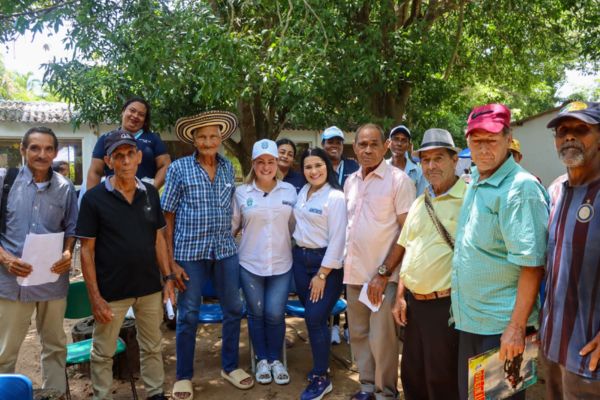 Fundación Banasan apoya brigada integral en Marquetalia, beneficiando a más de 400 personas con servicios médicos, recreativos y sociales.